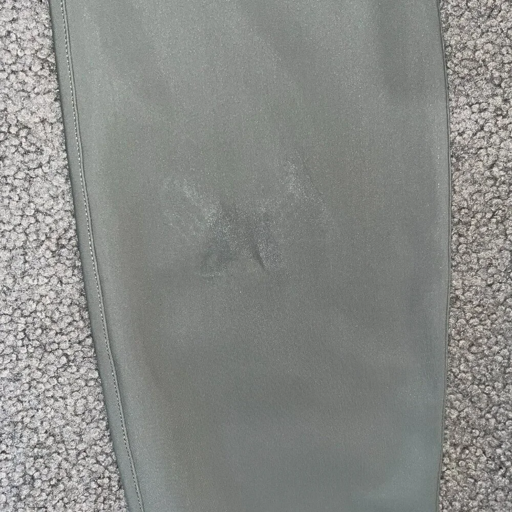 LULULEMON Men's Casual Pants - Flawed - Size 31 - Army Green